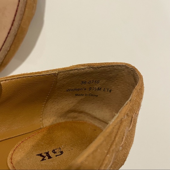 Trask Bianca Suede Pointy Toe Flat Shoe Size 9.5M - Picture 8 of 10